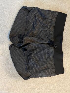 Lululemon Bhakti Yoga Shorts